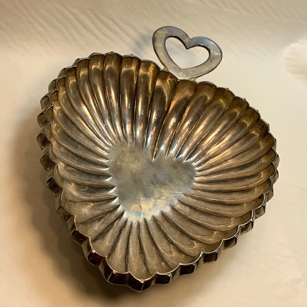 Godinger Silver Plated Heavy Heart Dish Classic Weight 15.5 Ounces
